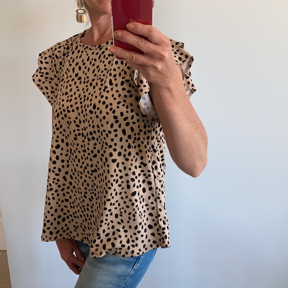 Animal Print Ruffled Sleeve Top - Picture 6 of 10
